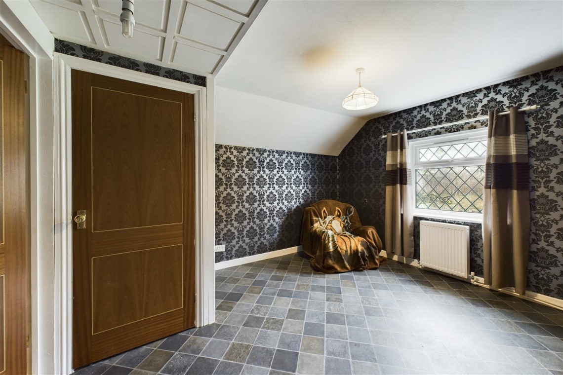 Images for DETACHED | UPDATING | STROAT