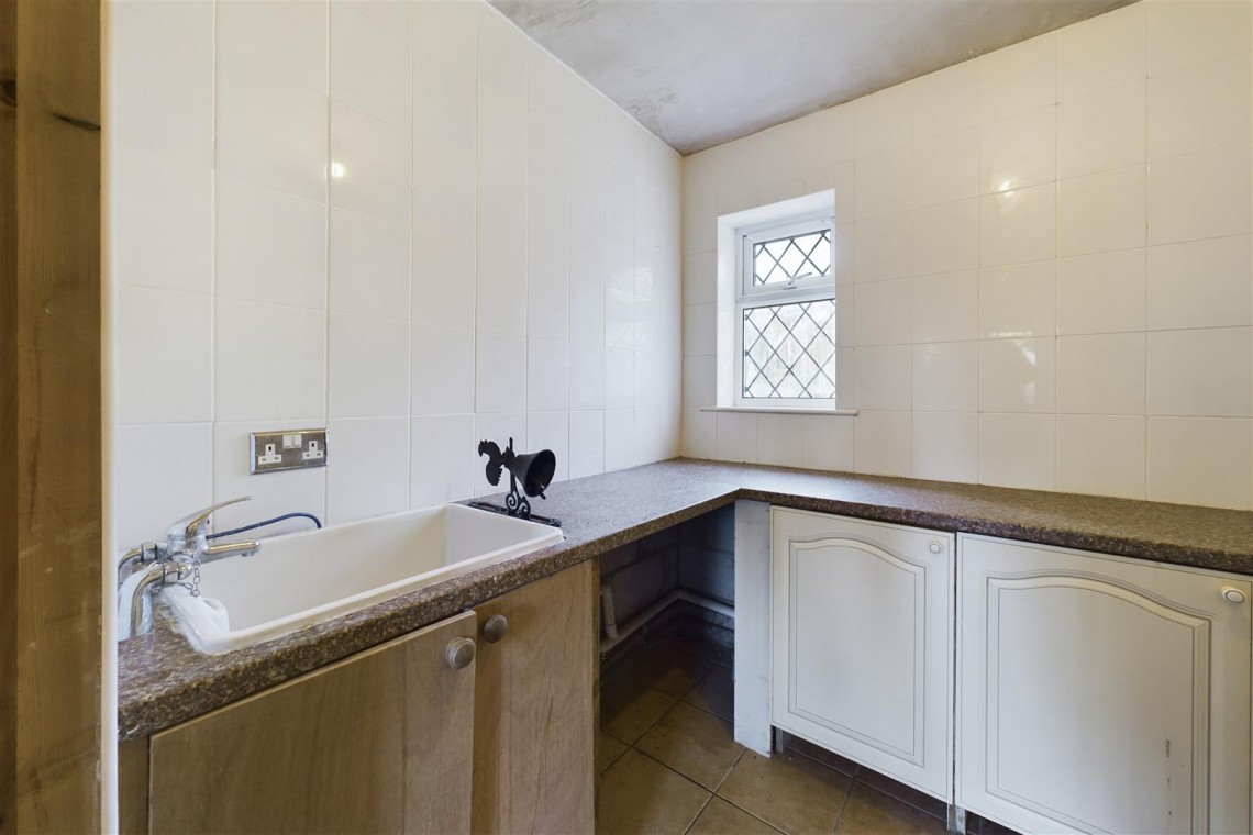 Images for DETACHED | UPDATING | STROAT