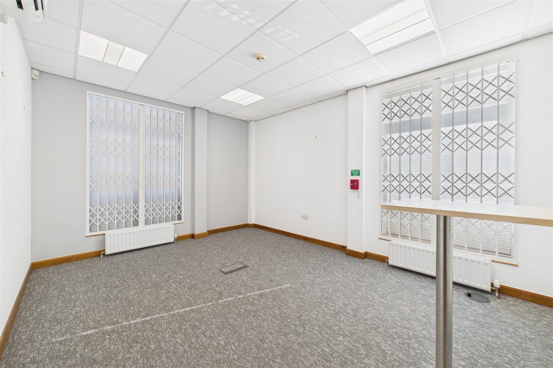 Images for COMMERCIAL | REDUCED | BS16