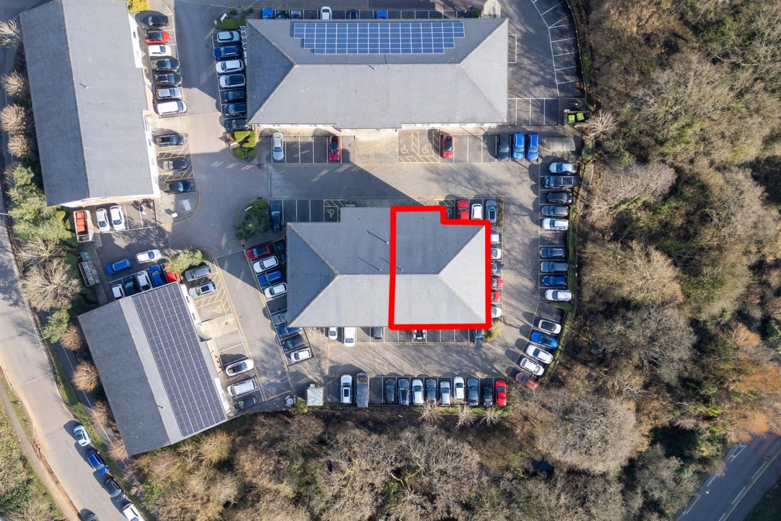 Images for COMMERCIAL | REDUCED | BS16