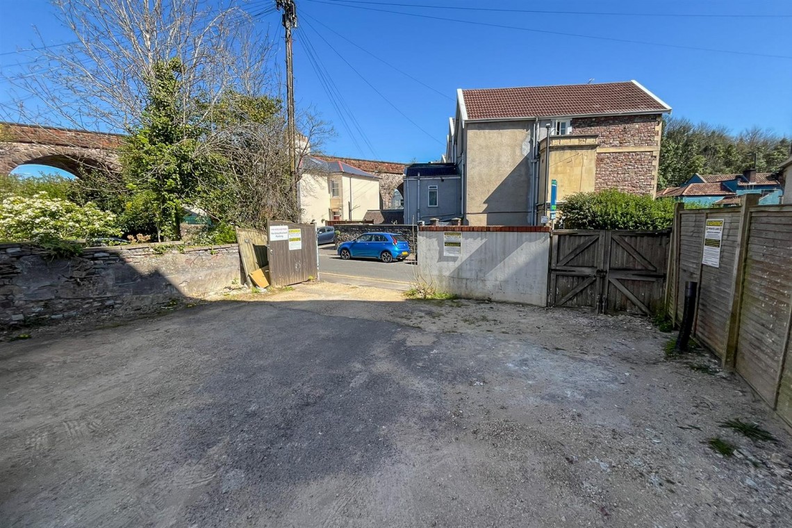 Images for CAR PARK | LAND | COTHAM
