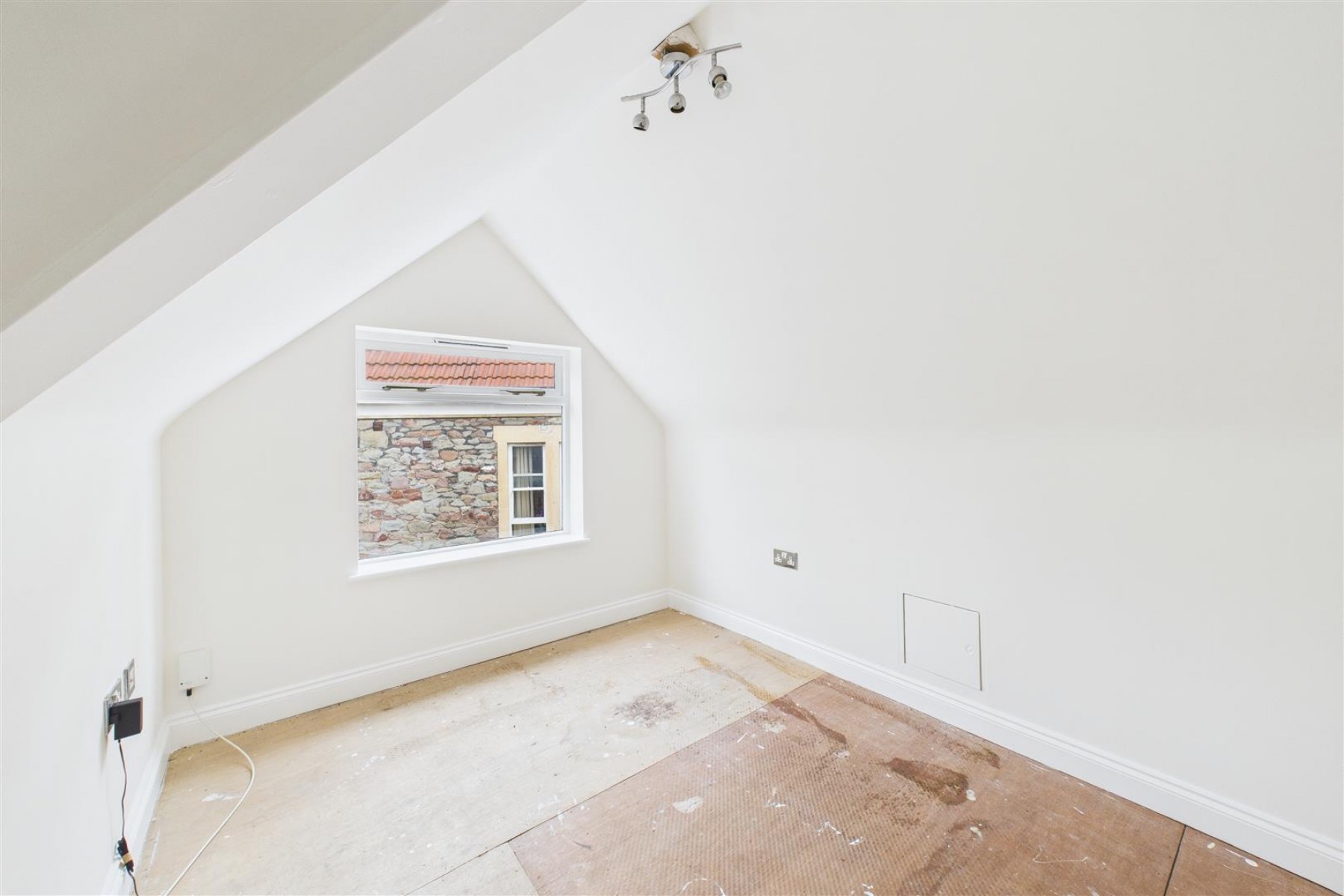 Images for REDUCED FOR AUCTION | REDLAND