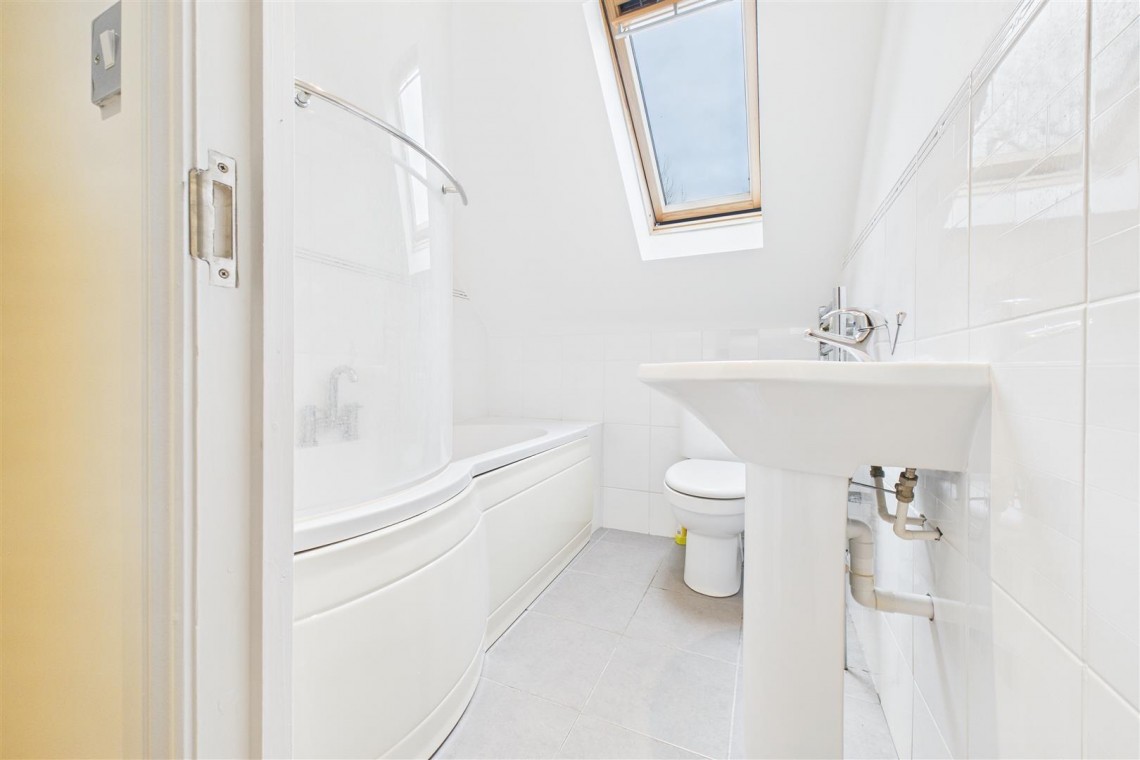 Images for REDUCED FOR AUCTION | REDLAND