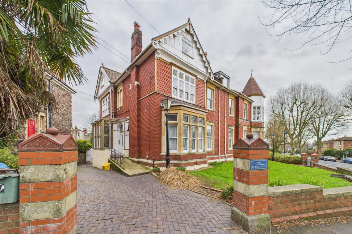 Images for REDUCED FOR AUCTION | REDLAND