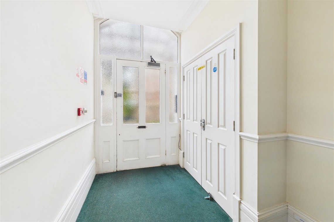 Images for REDUCED FOR AUCTION | REDLAND