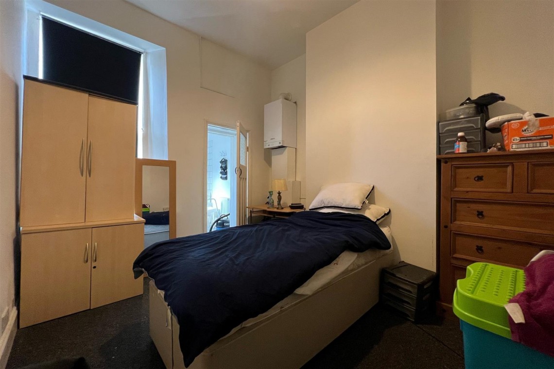 Images for 2 FLATS | WSM