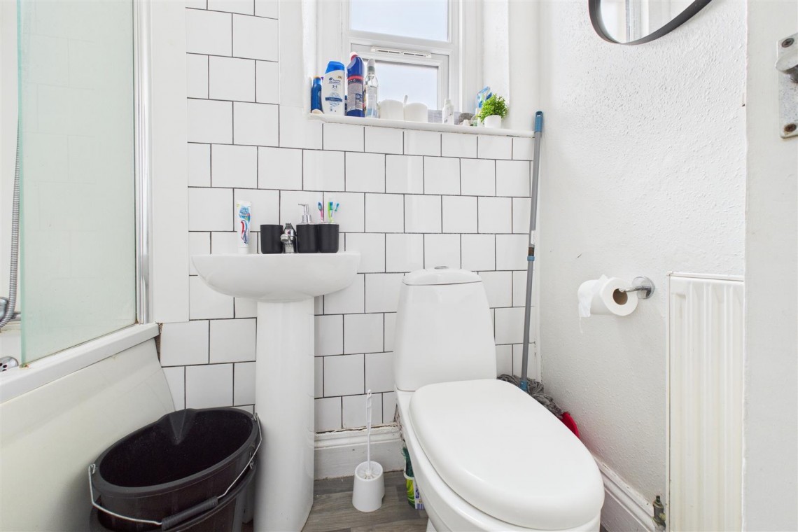 Images for 2 FLATS | WSM