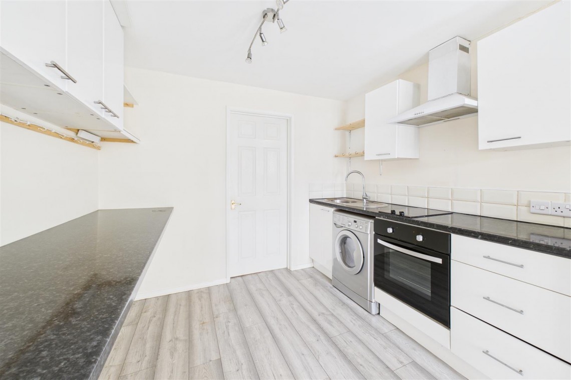 Images for DETACHED | 1.36 ACRES | MILBURY HEATH
