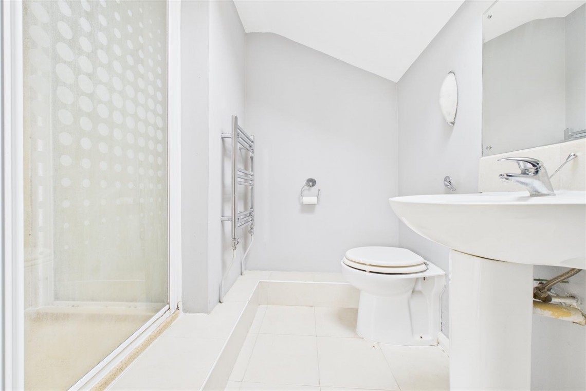 Images for DETACHED | 1.36 ACRES | MILBURY HEATH