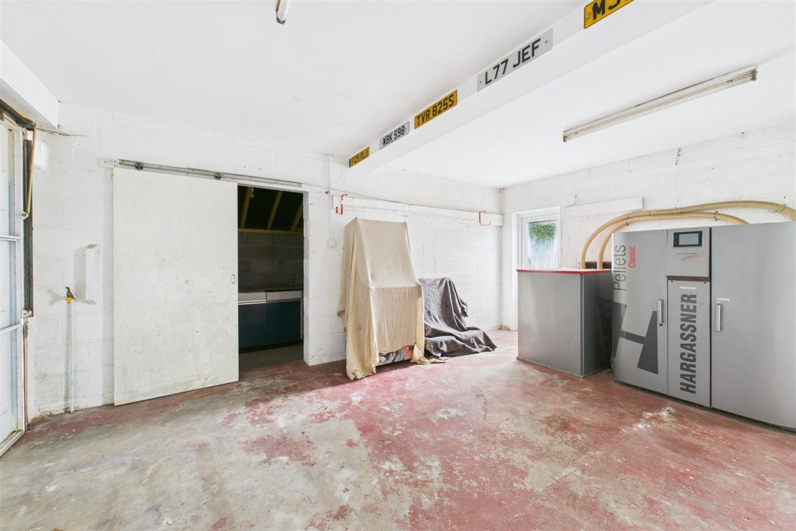Images for DETACHED | 1.36 ACRES | MILBURY HEATH