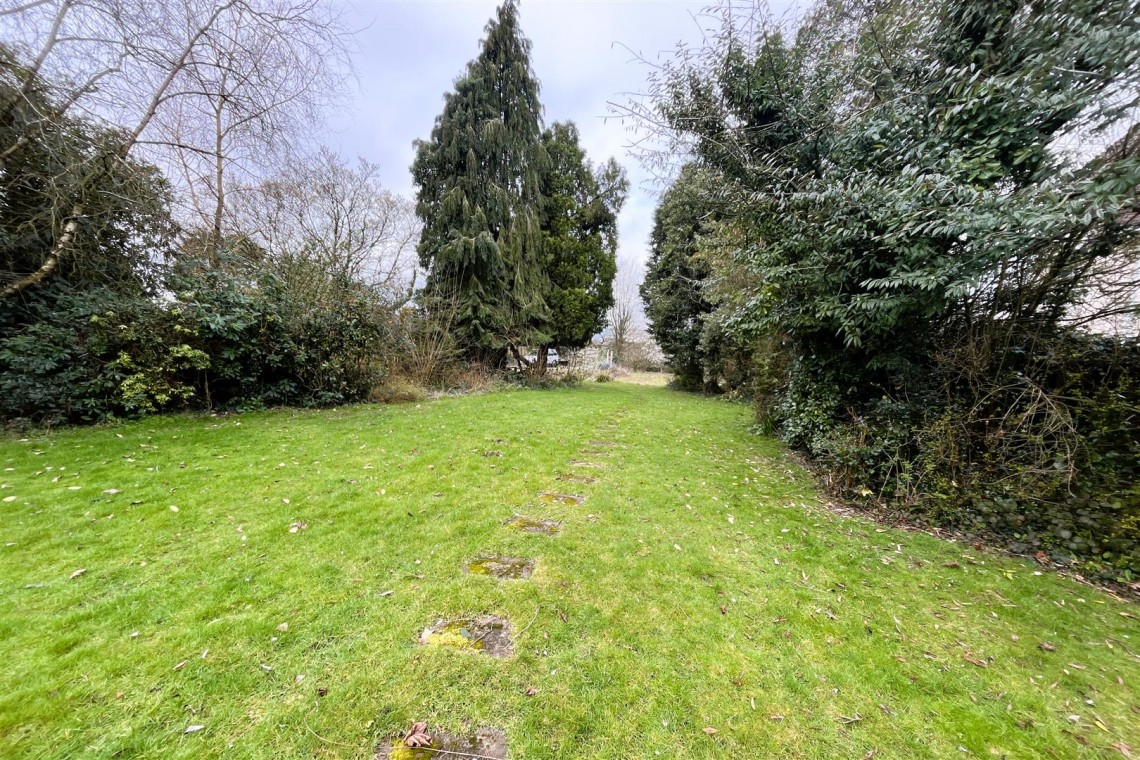 Images for DETACHED | 1.36 ACRES | MILBURY HEATH