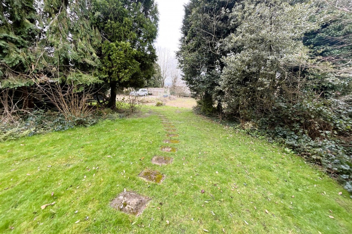 Images for DETACHED | 1.36 ACRES | MILBURY HEATH