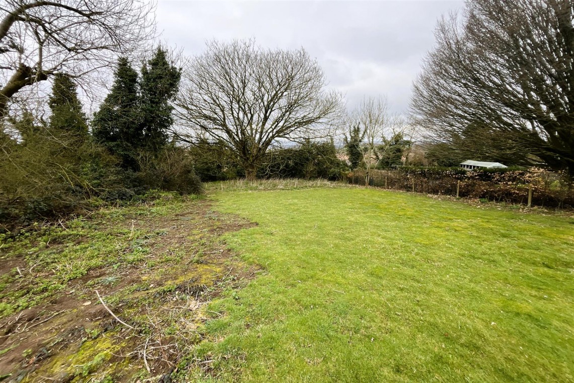 Images for DETACHED | 1.36 ACRES | MILBURY HEATH