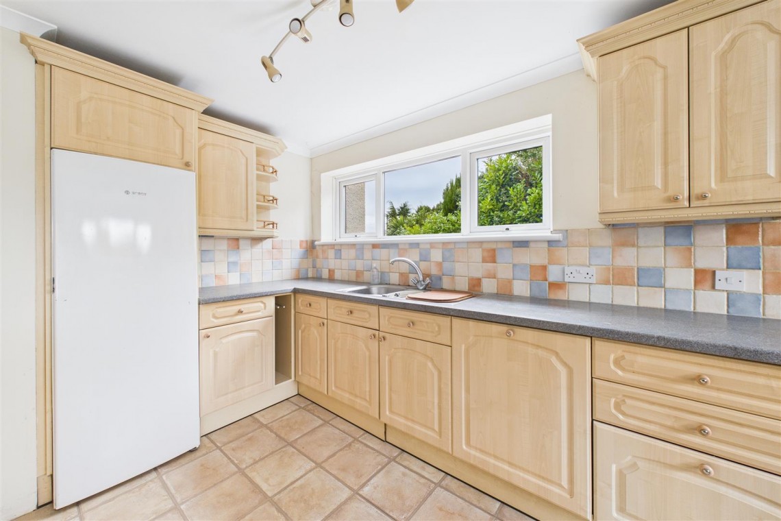 Images for DETACHED | 1.36 ACRES | MILBURY HEATH