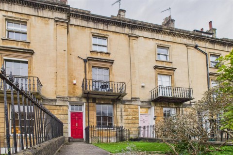 View Full Details for TOWNHOUSE | UPDATING | CLIFTON