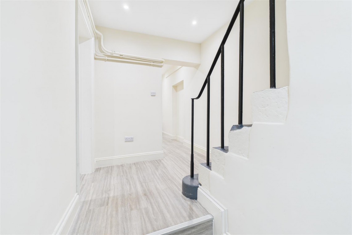 Images for TOWNHOUSE | UPDATING | CLIFTON