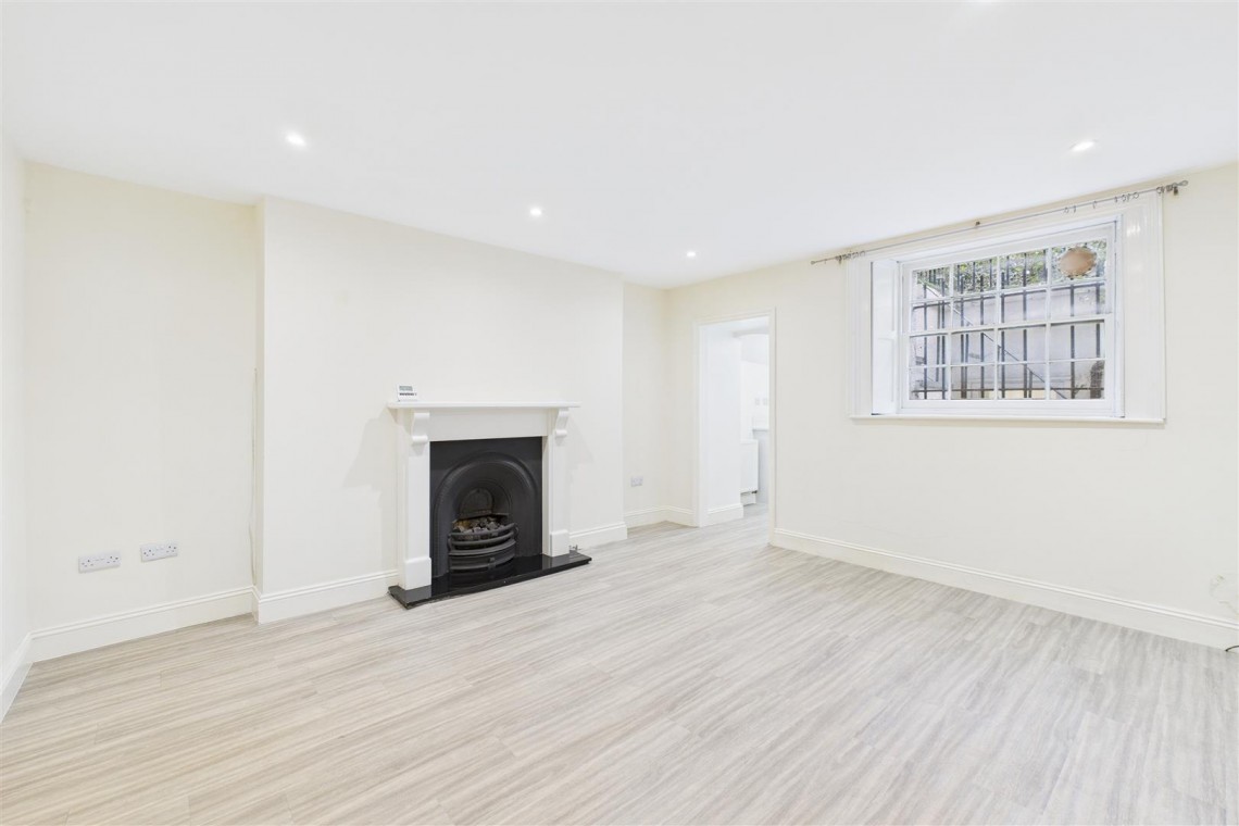 Images for TOWNHOUSE | UPDATING | CLIFTON