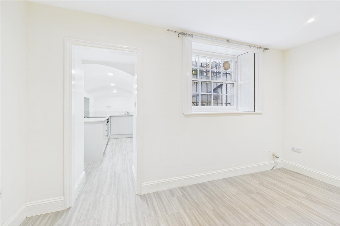 Images for TOWNHOUSE | UPDATING | CLIFTON