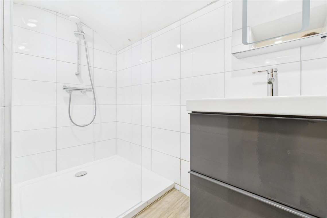 Images for TOWNHOUSE | UPDATING | CLIFTON