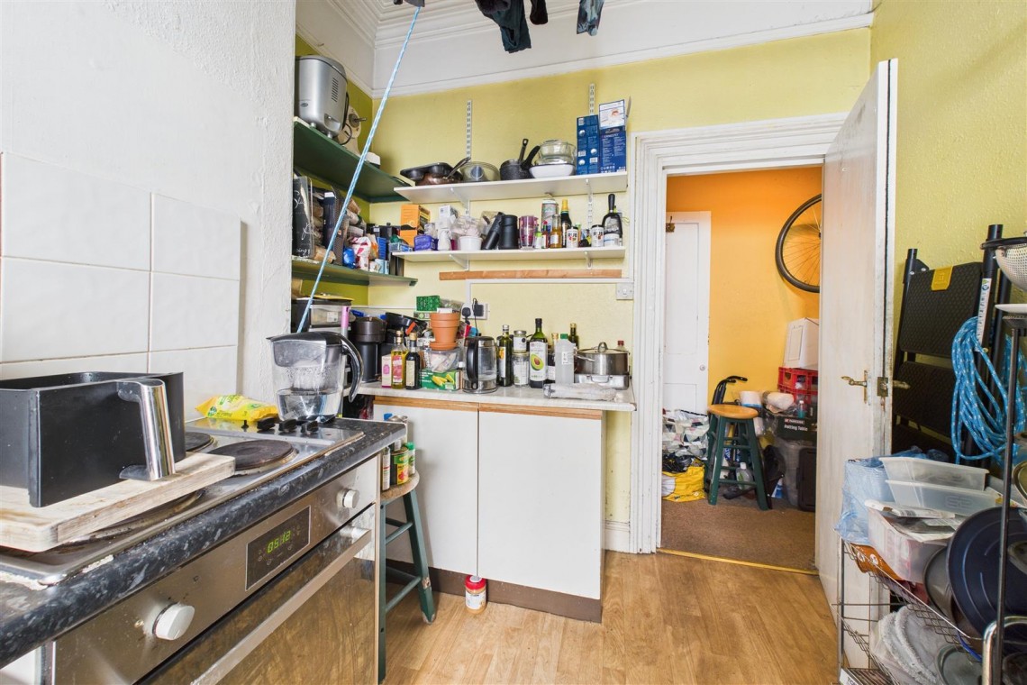 Images for 3 X FLATS | UPDATING | ST ANDREWS