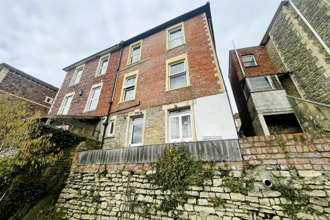 Images for 3 X FLATS | UPDATING | ST ANDREWS
