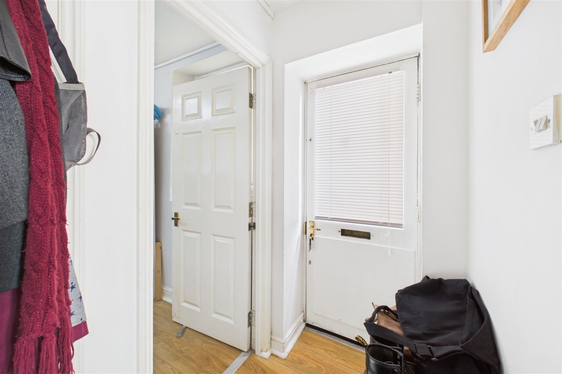 Images for 3 X FLATS | UPDATING | ST ANDREWS