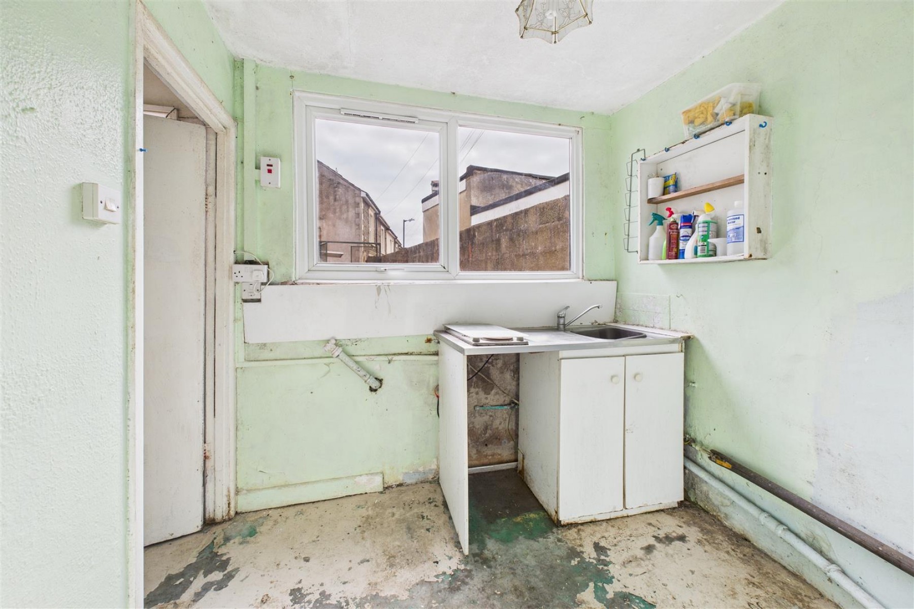 Images for MIXED USE | UPDATING | KINGSWOOD