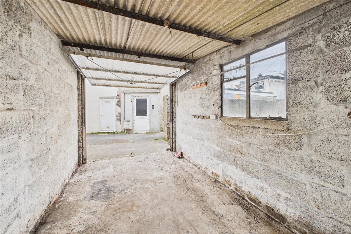 Images for MIXED USE | UPDATING | KINGSWOOD