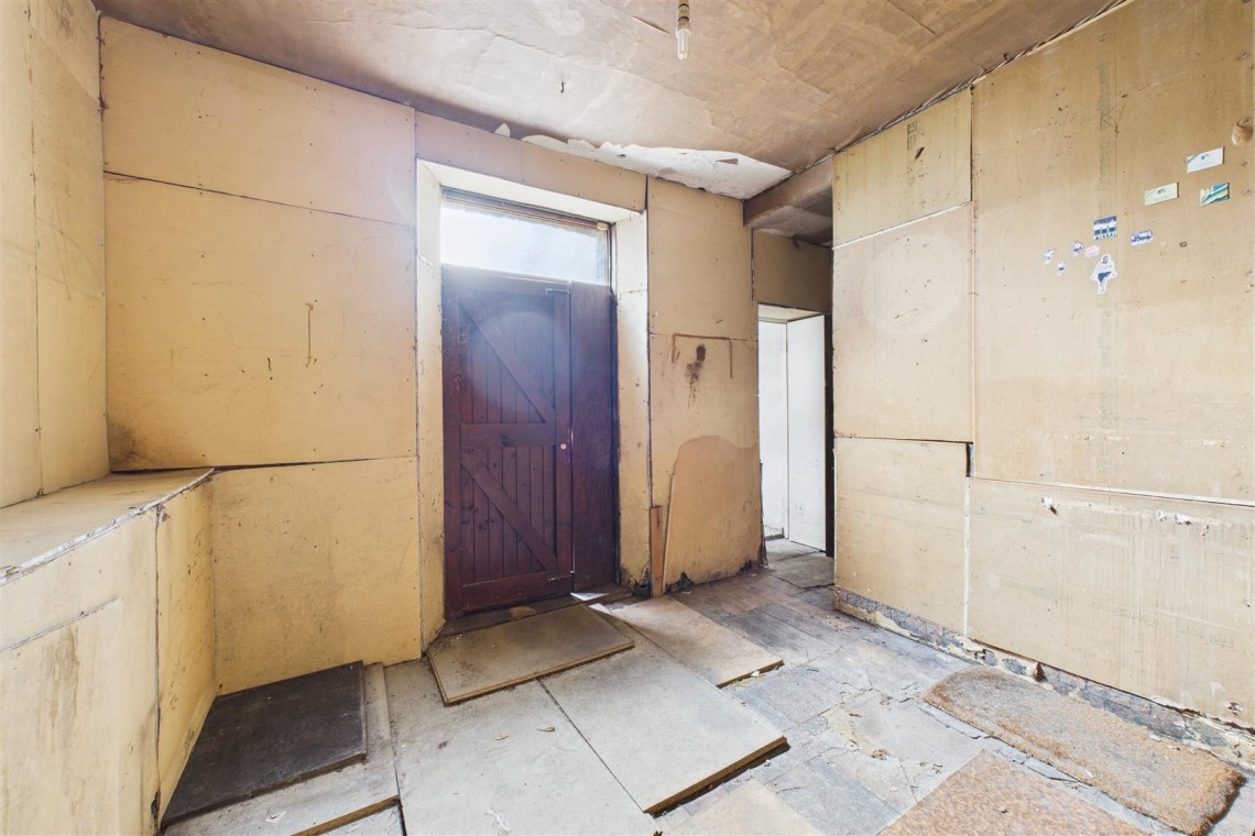 Images for MIXED USE | UPDATING | KINGSWOOD