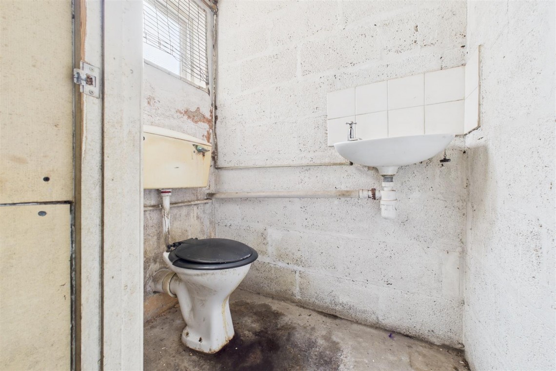 Images for MIXED USE | UPDATING | KINGSWOOD