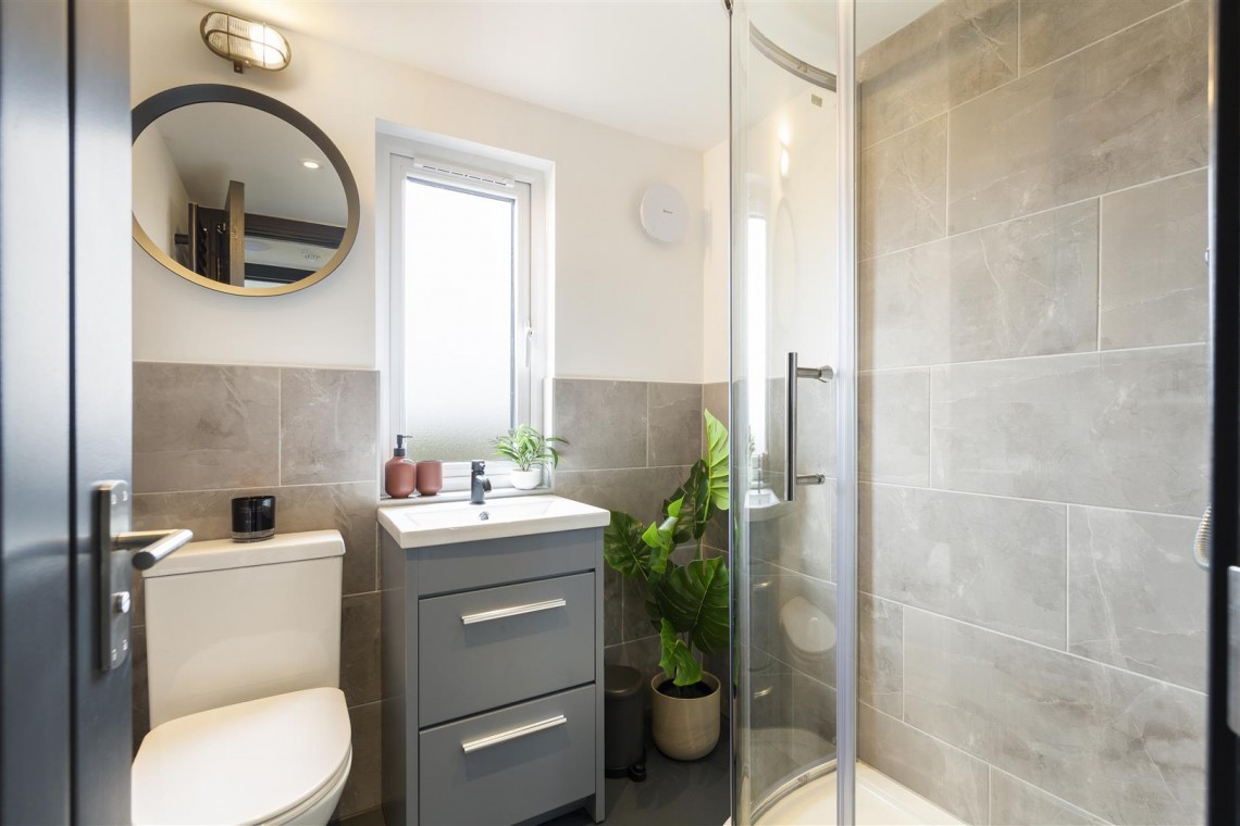 Images for HMO | £54K | BONUS PLOT | FISHPONDS