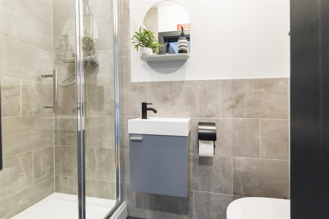 Images for HMO | £54K | BONUS PLOT | FISHPONDS