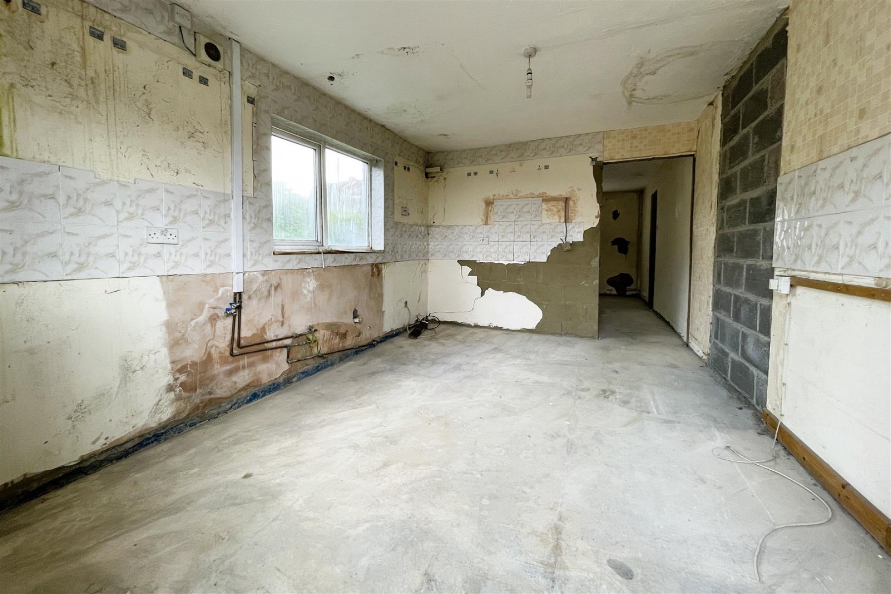 Images for HMO | £54K | BONUS PLOT | FISHPONDS