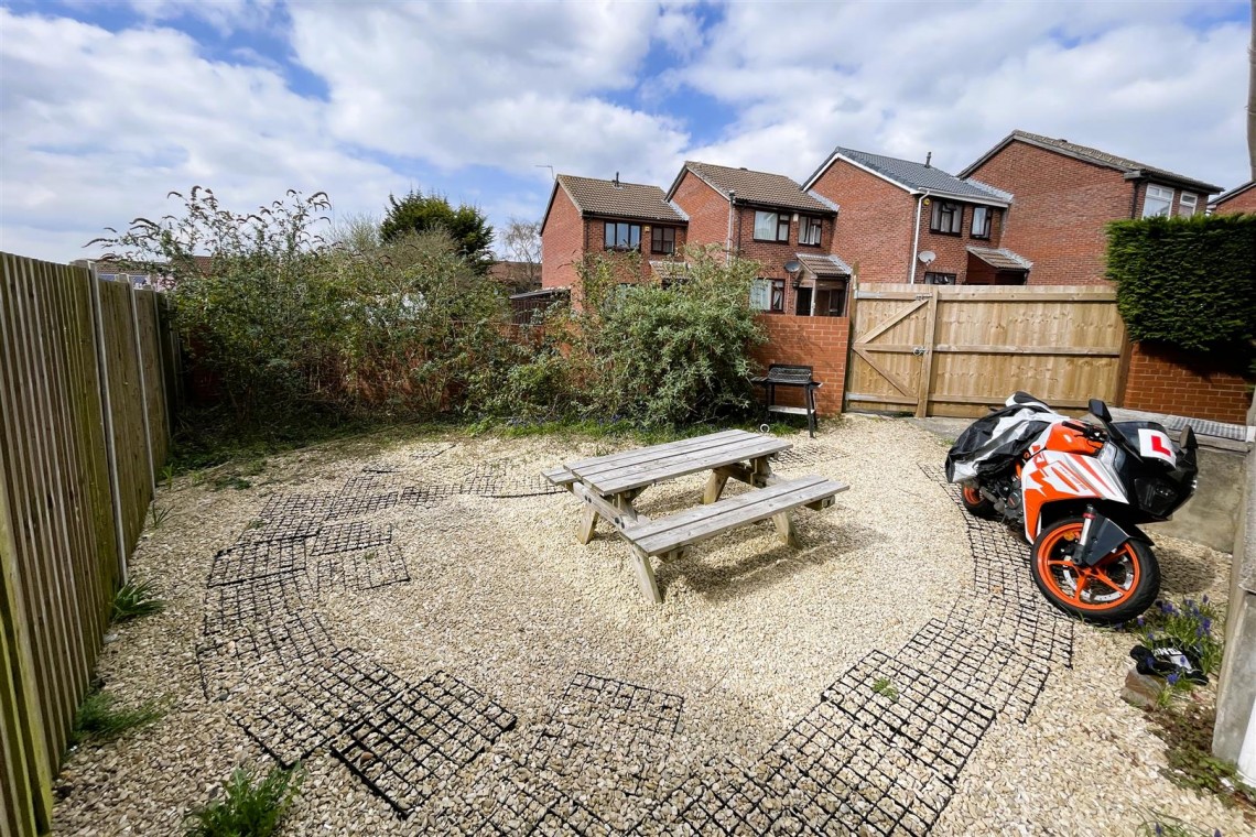 Images for HMO | £54K | BONUS PLOT | FISHPONDS