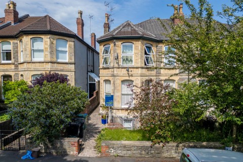 View Full Details for GARDEN FLAT | CASH BUYERS ONLY | REDLAND