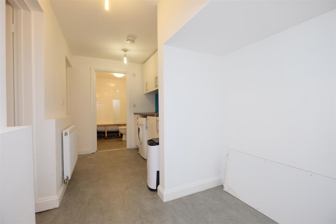 Images for GARDEN FLAT | CASH BUYERS ONLY | REDLAND