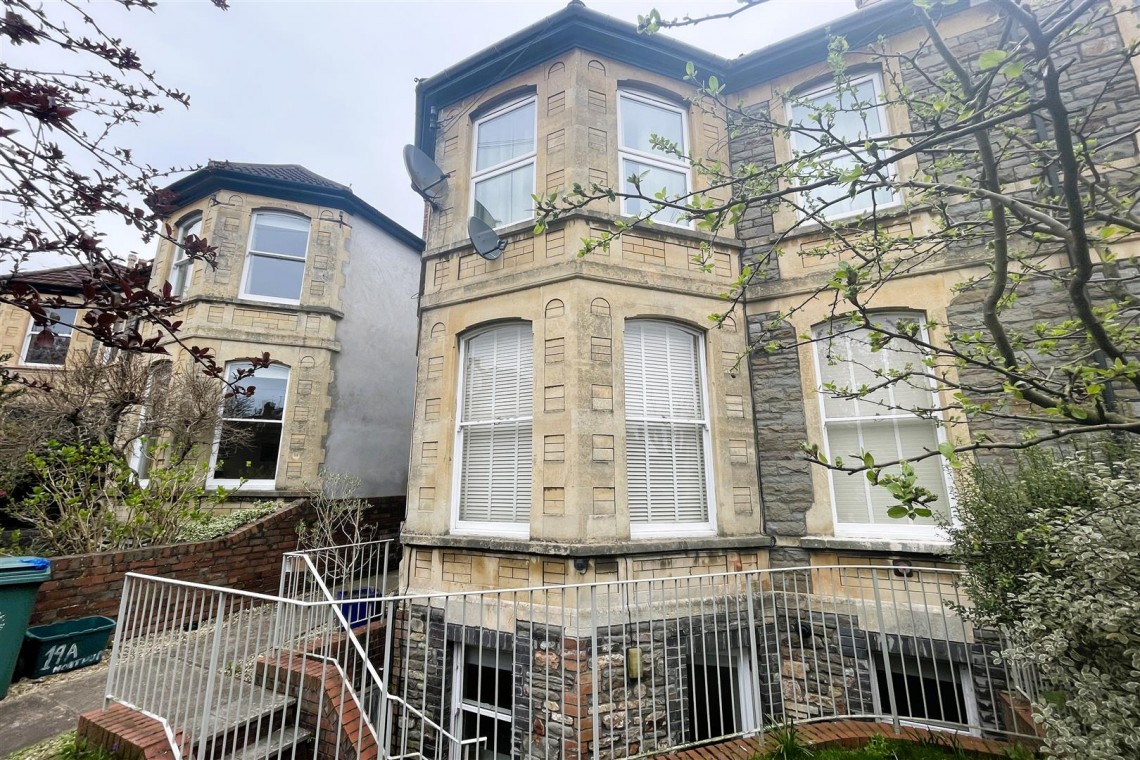 Images for GARDEN FLAT | CASH BUYERS ONLY | REDLAND