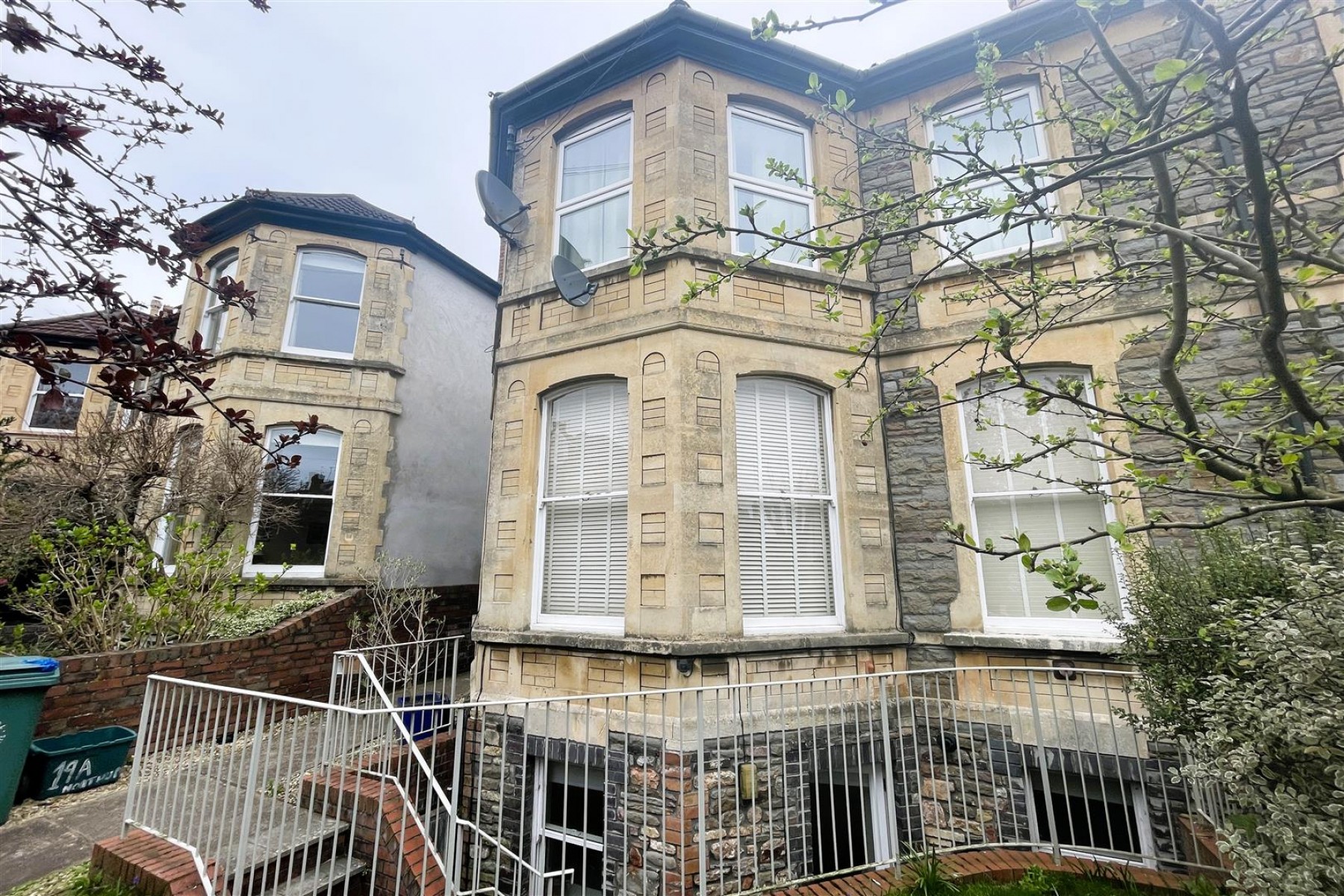 Images for GARDEN FLAT | CASH BUYERS ONLY | REDLAND