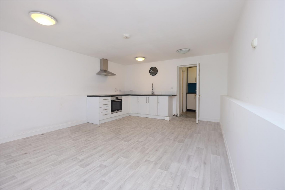 Images for GARDEN FLAT | CASH BUYERS ONLY | REDLAND