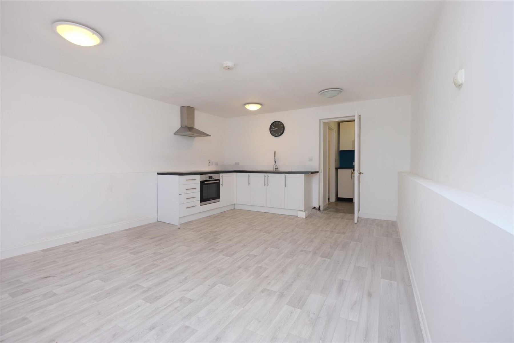 Images for GARDEN FLAT | CASH BUYERS ONLY | REDLAND