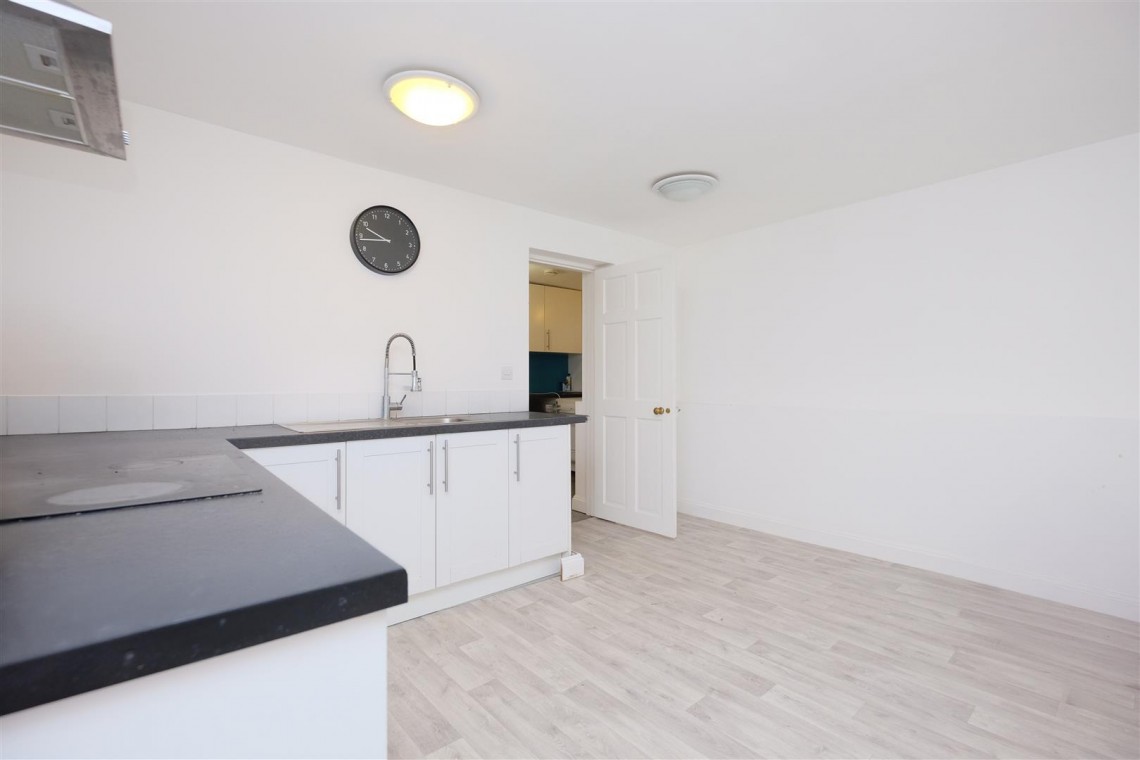Images for GARDEN FLAT | CASH BUYERS ONLY | REDLAND