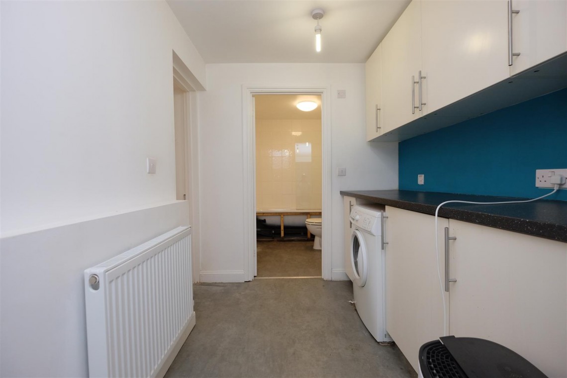 Images for GARDEN FLAT | CASH BUYERS ONLY | REDLAND