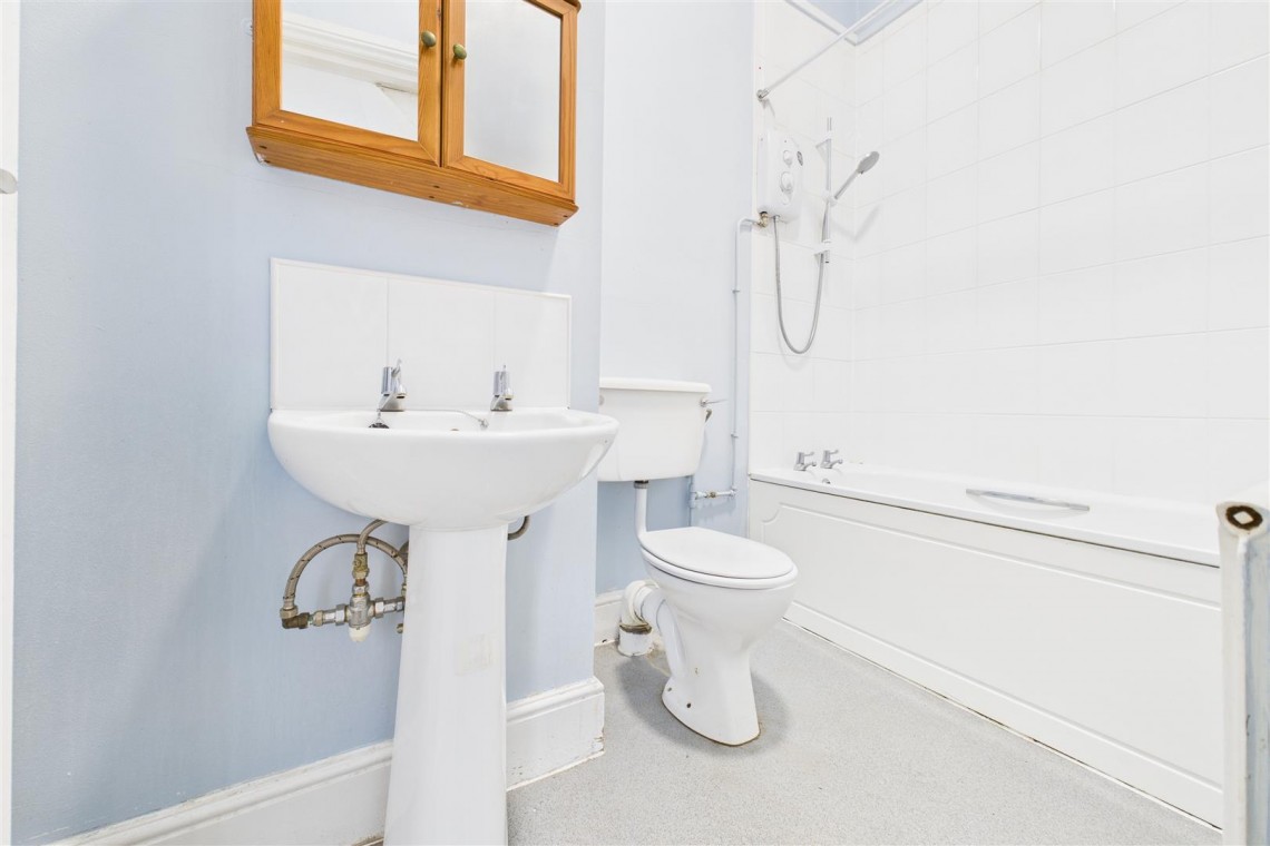 Images for 4 FLATS | FAMILY HOME | COTHAM