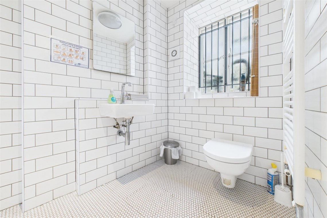 Images for COMMERCIAL | TAUNTON