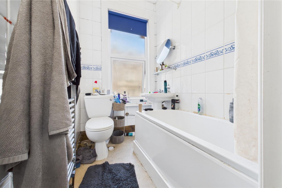 Images for HMO | £63,360 pa | REDLAND