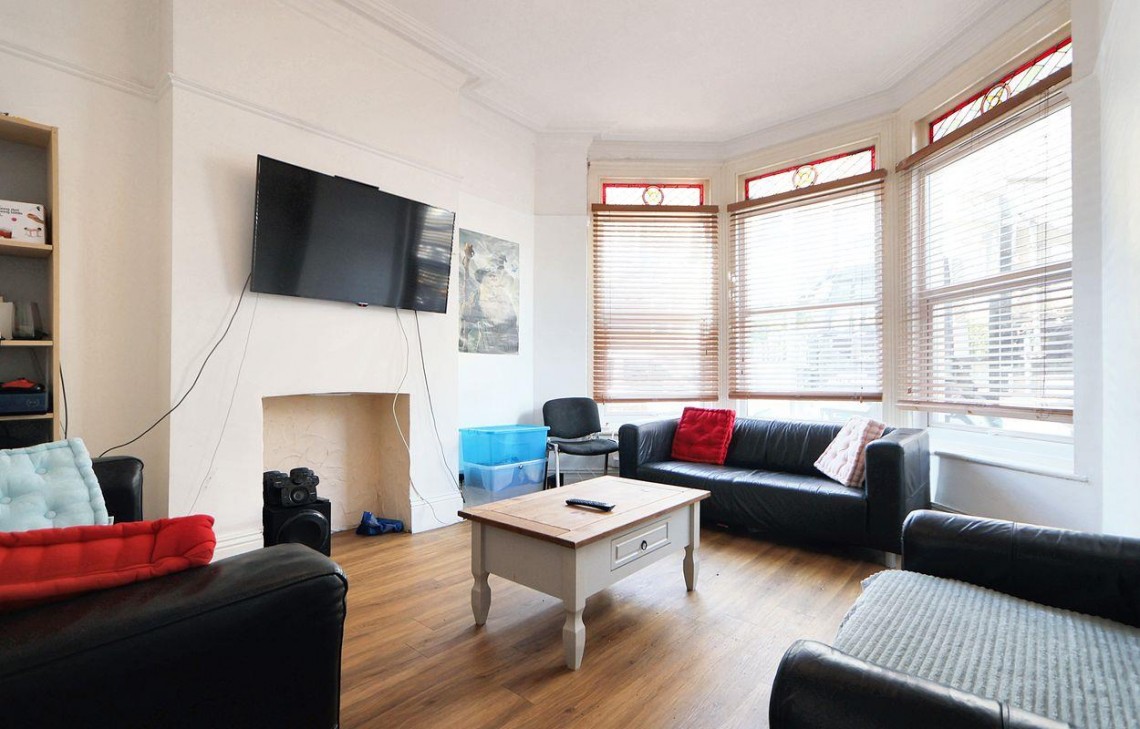 Images for HMO | £63,360 pa | REDLAND