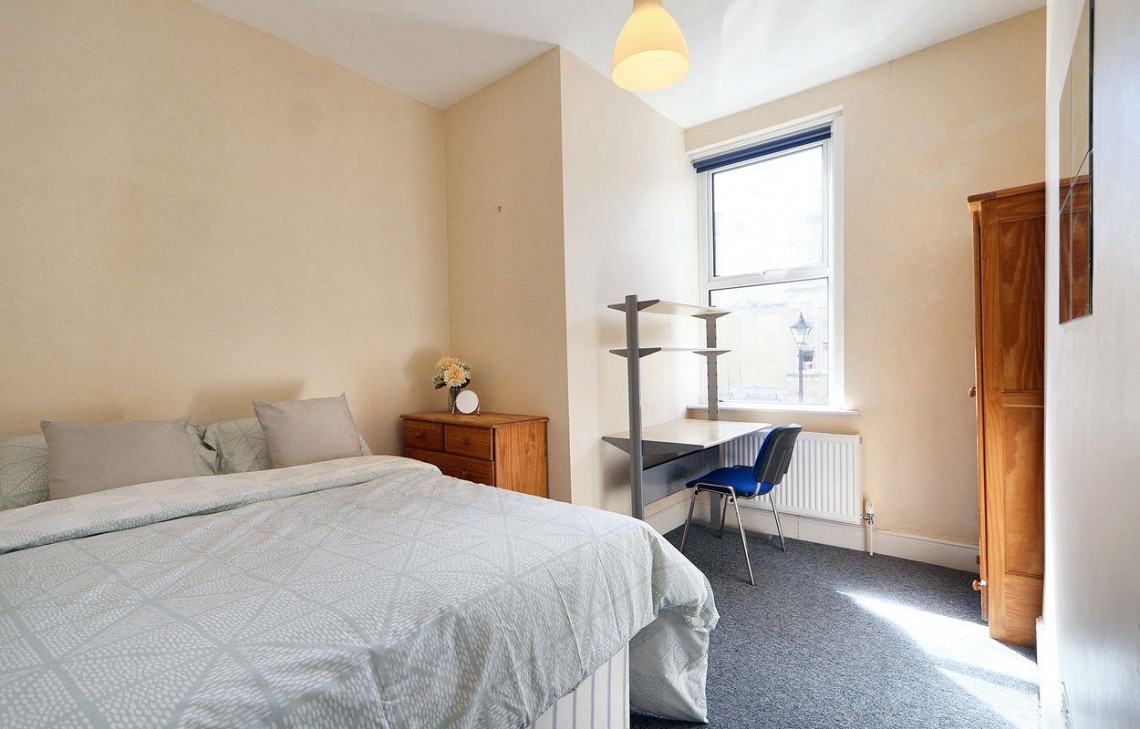 Images for HMO | £56,100 pa | REDLAND
