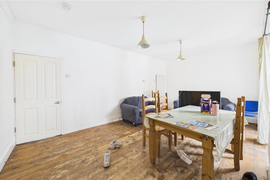 Images for HMO | £56,100 pa | REDLAND
