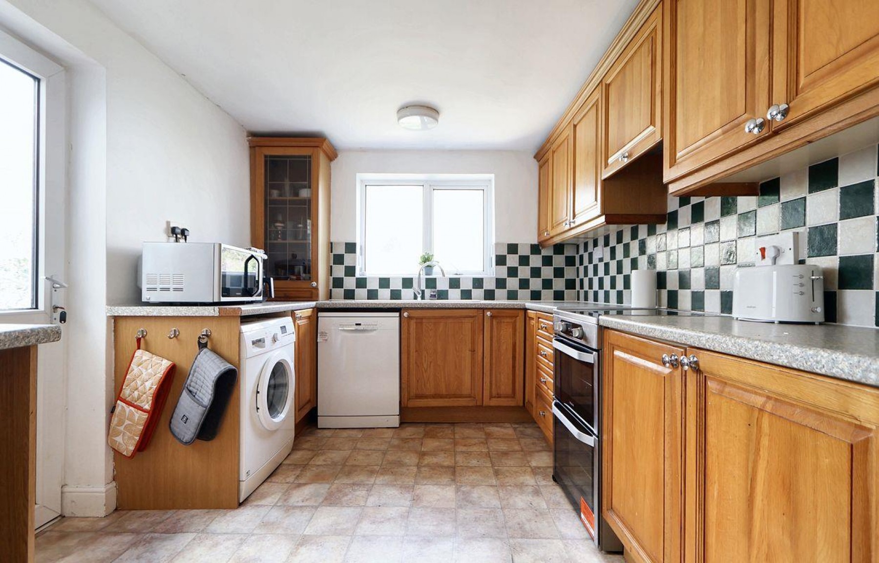 Images for HMO | £56,100 pa | REDLAND