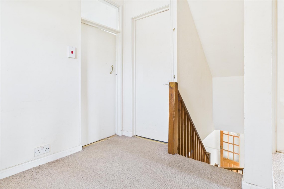 Images for REDUCED | UPDATING | BS39